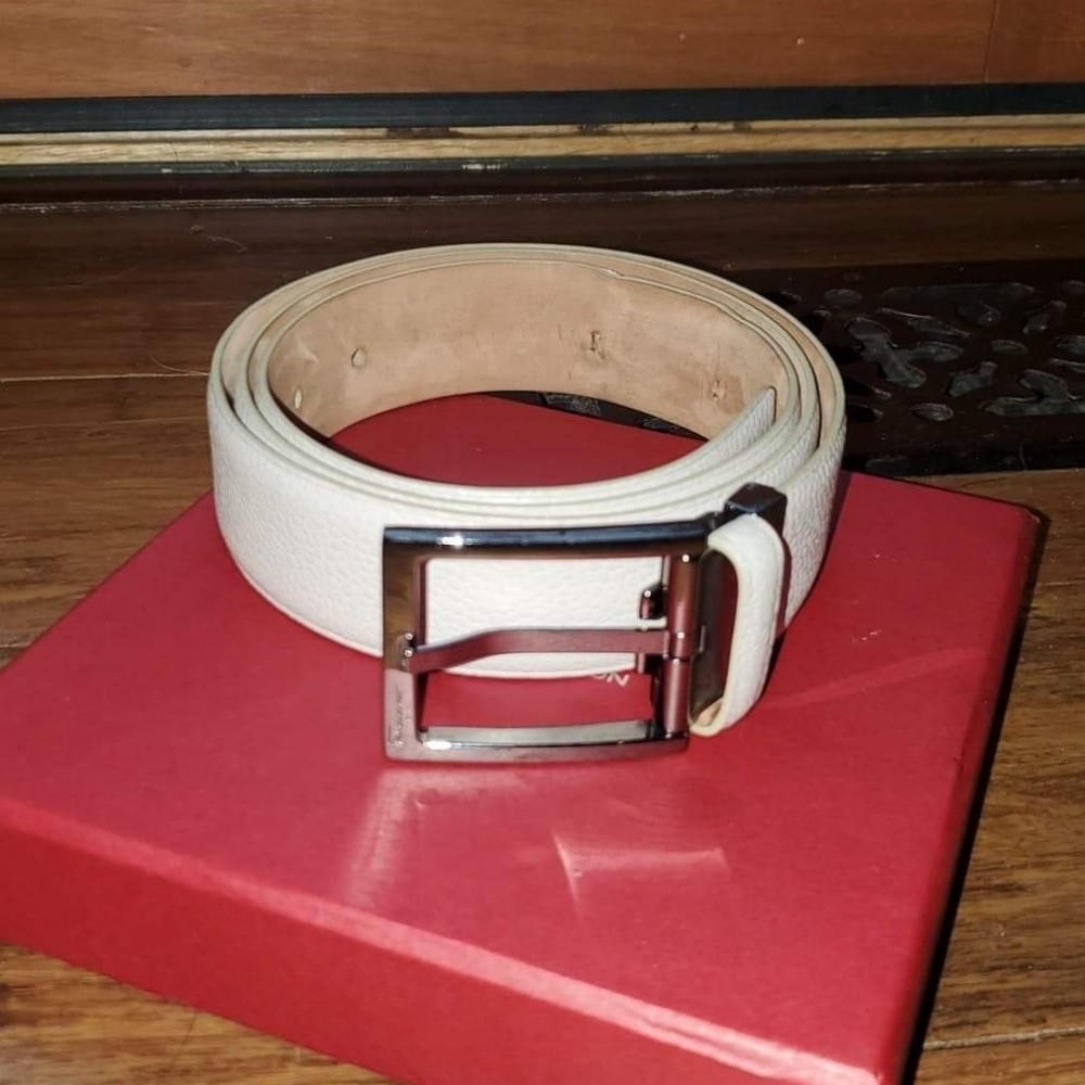 Brand new ferragamo belt